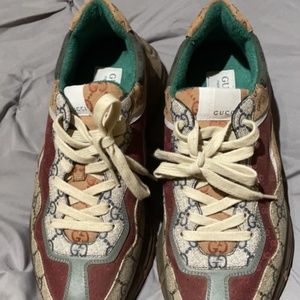 Gucci Sneakers